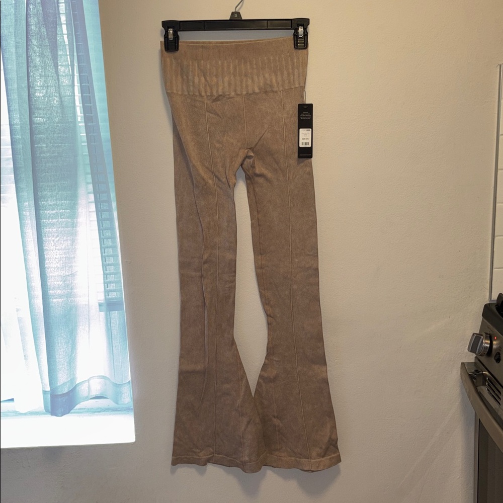 Fashion Nova vertical ribbed Taupe Flare Leggings